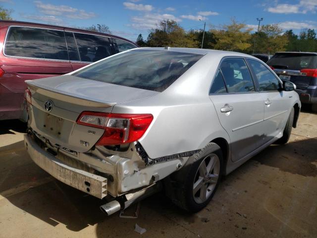 4T1BD1FK4EU130287 - 2014 TOYOTA CAMRY HYBR SILVER photo 4