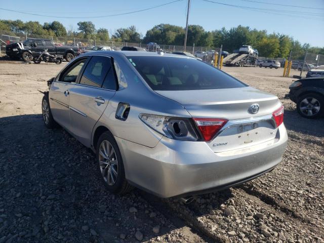 4T1BK1FK7GU570559 - 2016 TOYOTA CAMRY XSE SILVER photo 3