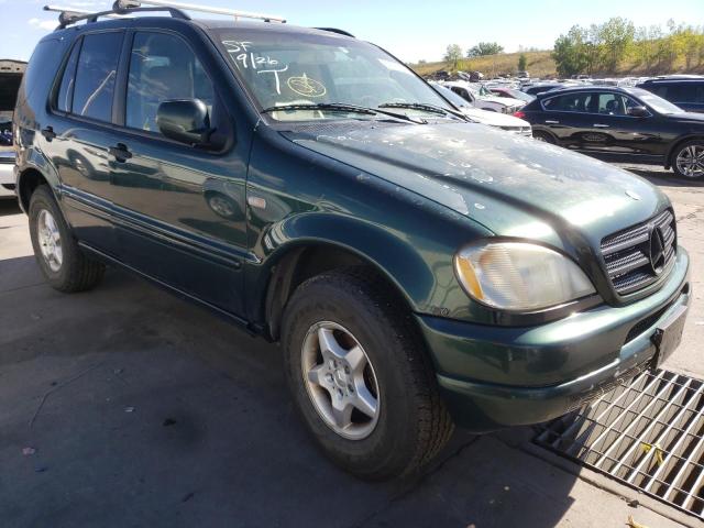 4JGAB54E9YA156556 - 2000 MERCEDES-BENZ ML 320 GREEN photo 1