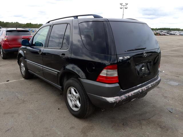 4JGAB54E2XA109996 - 1999 MERCEDES-BENZ ML 320 BLACK photo 3