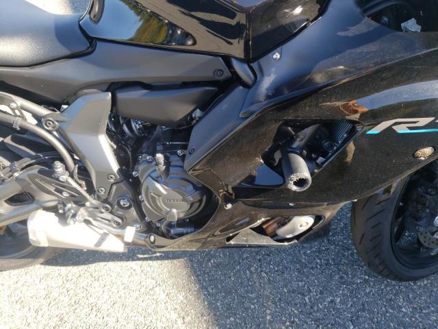 JYARM38E1NA002981 - 2022 YAMAHA YZFR7 BLACK photo 7