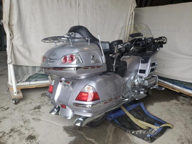 1HFSC47G49A800453 - 2009 HONDA GL1800 SILVER photo 4