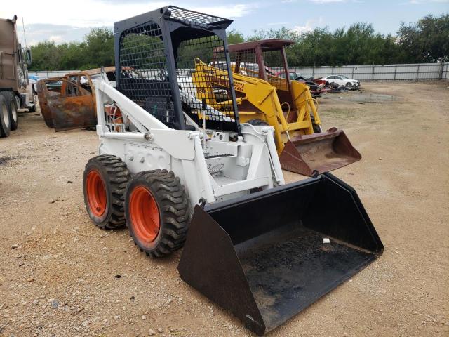 4956M17488 - 1972 BOBCAT 610 WHITE photo 1