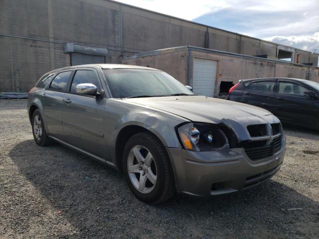 2D4FV48T05H554856 - 2005 DODGE MAGNUM SE GRAY photo 1