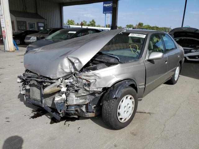 4T1BG22K1XU588391 - 1999 TOYOTA CAMRY CE SILVER photo 2