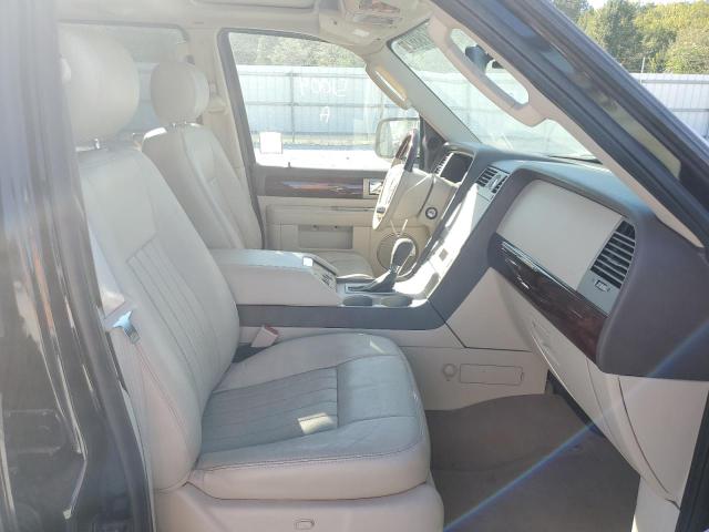 5LMFU28R24LJ41601 - 2004 LINCOLN NAVIGATOR შავი ფოტო 5