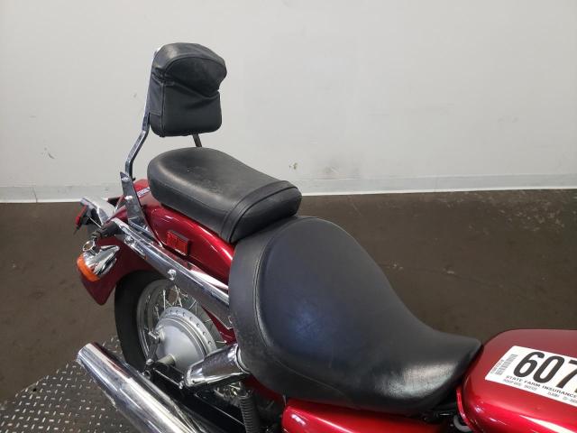 JH2RC5007BK701418 - 2011 HONDA VT750 C RED photo 6