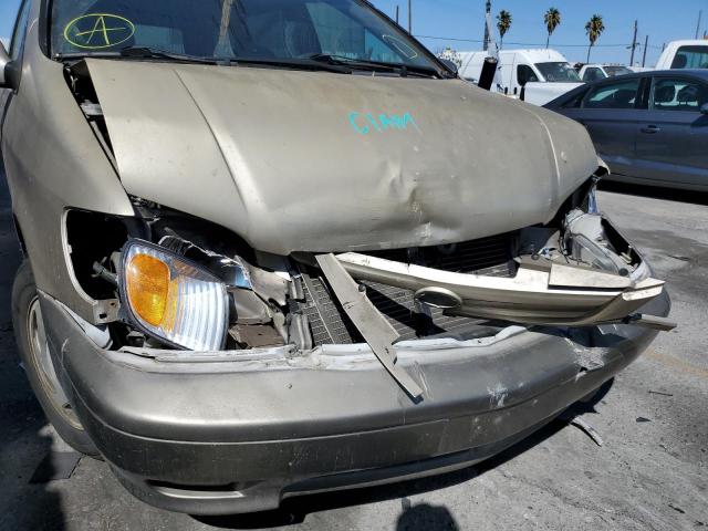 4T3ZF13C63U515666 - 2003 TOYOTA SIENNA LE GOLD photo 9