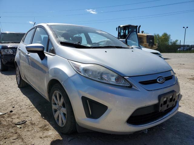 3FADP4EJ3CM127970 - 2012 FORD FIESTA SE SILVER photo 1