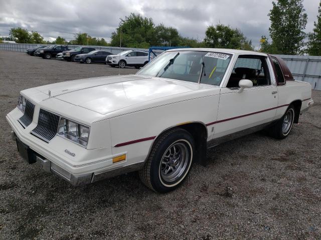 2G3GM47H9F2327963 - 1985 OLDSMOBILE CUTLASS SU WHITE photo 2