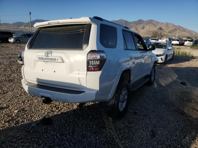 JTENU5JR8N6021702 - 2022 TOYOTA 4RUNNER SR 白色 照片 4