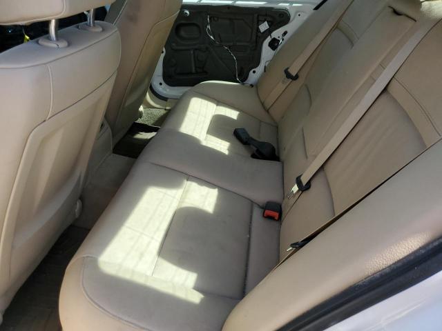 WBAPN7C52BA949950 - 2011 BMW 335 D WHITE photo 6