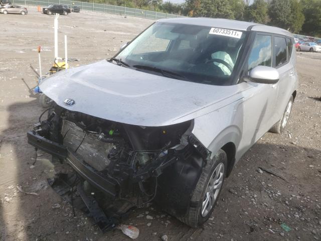 KNDJ23AU1L7723479 - 2020 KIA SOUL LX SILVER photo 2