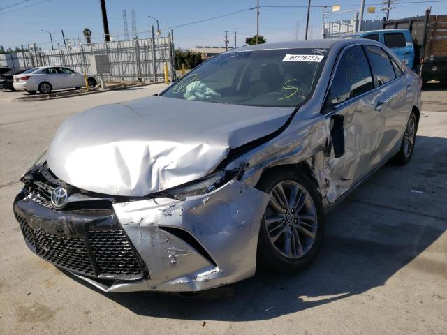 4T1BF1FK2GU228926 - 2016 TOYOTA CAMRY LE SILVER photo 2