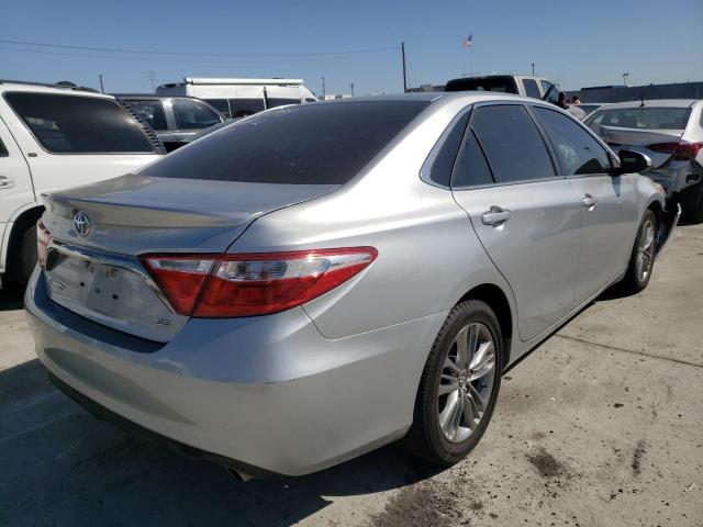 4T1BF1FK2GU228926 - 2016 TOYOTA CAMRY LE SILVER photo 4