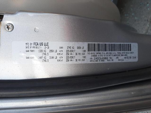 2C4RDGCGXJR208620 - 2018 DODGE GRAND CARA SILVER photo 10