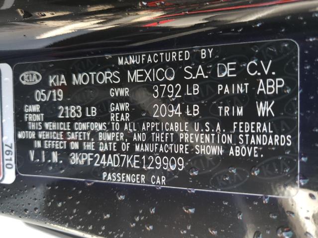 3KPF24AD7KE129909 - 2019 KIA FORTE FE BLACK photo 10