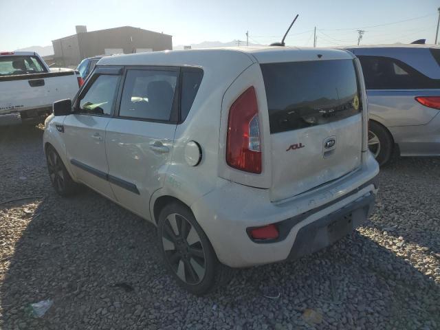 KNDJT2A54C7404948 - 2012 KIA SOUL WHITE photo 3