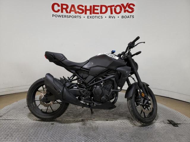 MLHNC5546K5000450 - 2019 HONDA CBF300 NA BLACK photo 1