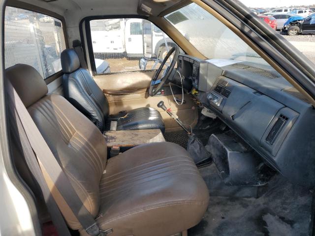 1GBM7H1C3WJ109712 - 1998 CHEVROLET C-SERIES C WHITE photo 5