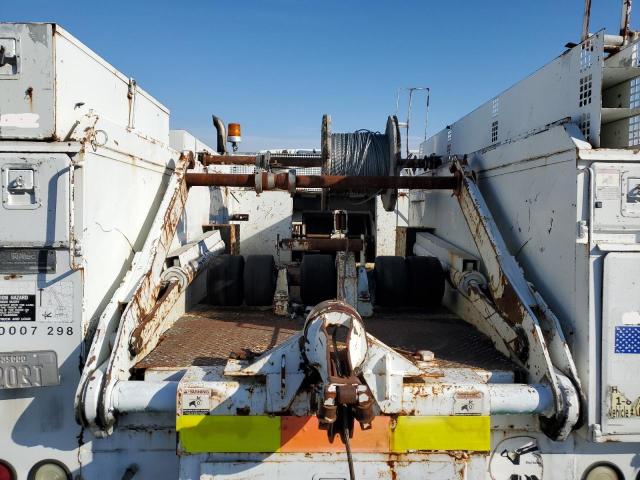 1GBM7H1C3WJ109712 - 1998 CHEVROLET C-SERIES C WHITE photo 6