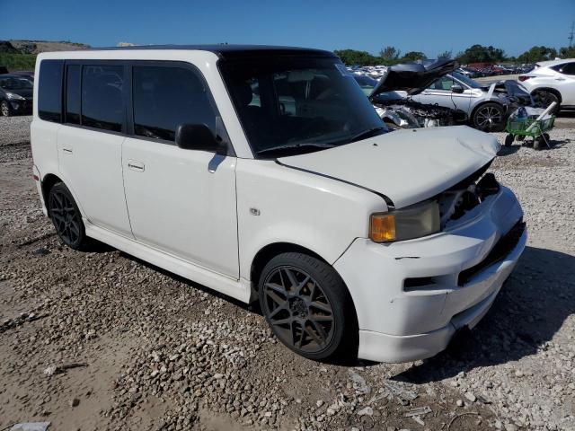 JTLKT324864048823 - 2006 TOYOTA SCION XB Beyaz fotoğraf 1