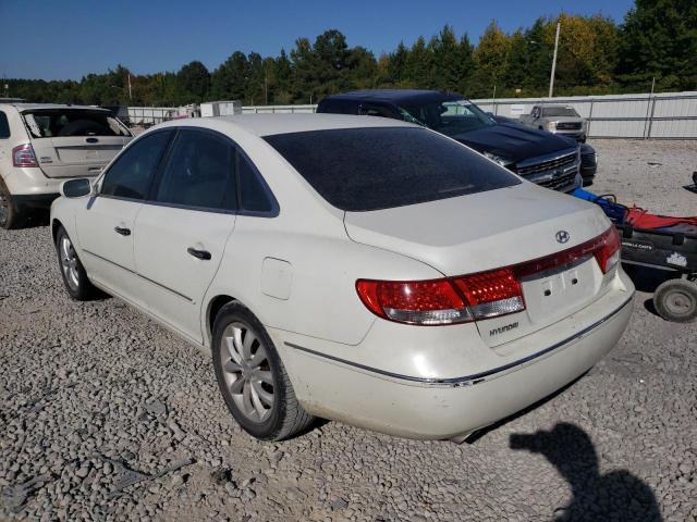 KMHFC46F56A067664 - 2006 HYUNDAI AZERA SE WHITE photo 3