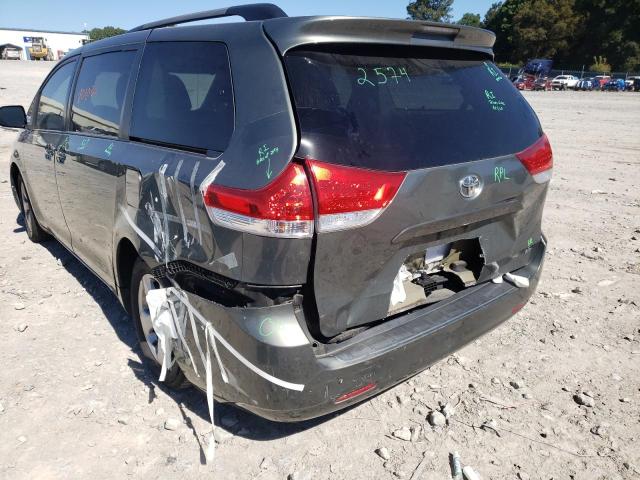 5TDKK3DC9ES471755 - 2014 TOYOTA SIENNA LE GREEN photo 9