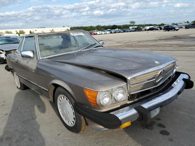 WDBBA48D3JA080814 - 1987 MERCEDES-BENZ 560 SL BROWN photo 1