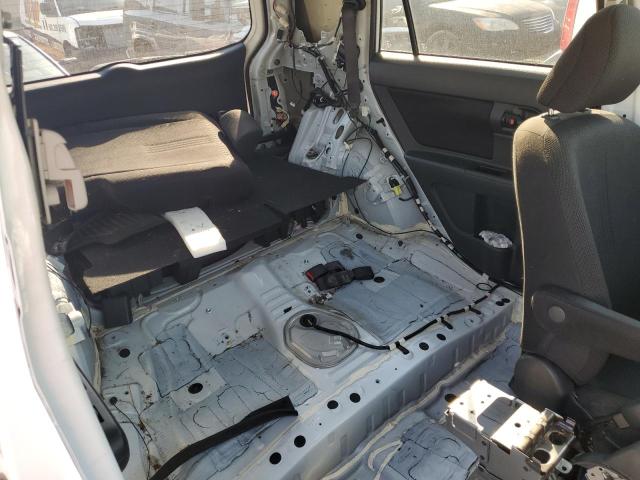 JTLKE50EX81009947 - 2008 TOYOTA SCION XB Beyaz fotoğraf 9