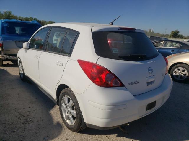 3N1BC13EX8L448857 - 2008 NISSAN VERSA S WHITE photo 3