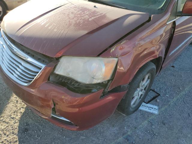 2A4RR5DG3BR609829 - 2011 CHRYSLER TOWN & COU RED photo 9