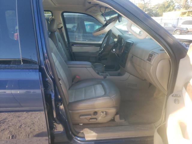 1FMZU74WX4UA44228 - 2004 FORD EXPLORER E BLUE photo 5