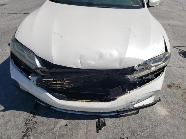 1HGCT1B39GA003101 - 2016 HONDA ACCORD LX- WHITE photo 9