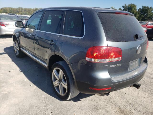 WVGCM77L04D066391 - 2004 VOLKSWAGEN TOUAREG 4. GRAY photo 3