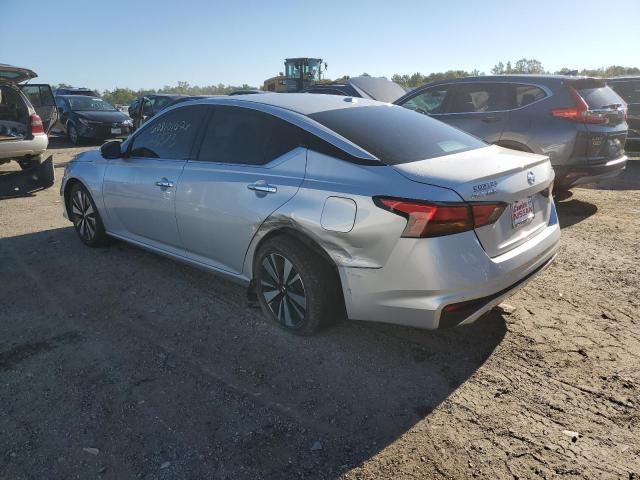 1N4BL4EV7KC174926 - 2019 NISSAN ALTIMA SL SILVER photo 3