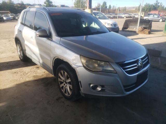 WVGBV75N89W525336 - 2009 VOLKSWAGEN TIGUAN SE SILVER photo 1