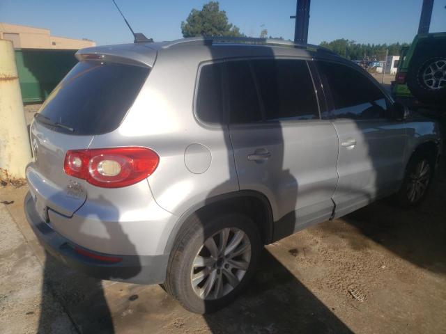 WVGBV75N89W525336 - 2009 VOLKSWAGEN TIGUAN SE SILVER photo 4