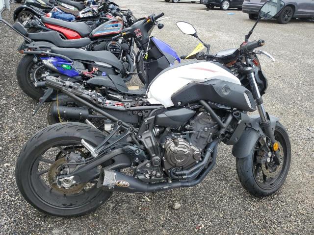 JYARM27E3JA001658 - 2018 YAMAHA MT07 TWO TONE photo 6