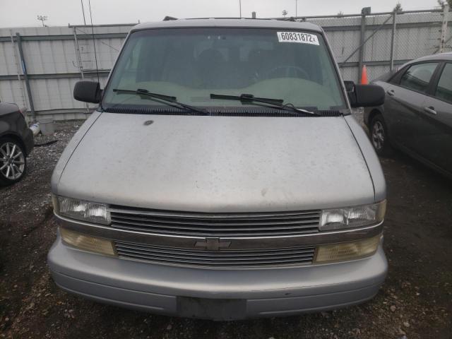 1GNDM19W5YB113582 - 2000 CHEVROLET ASTRO SILVER photo 9