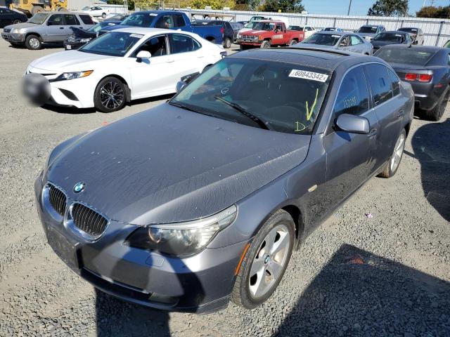 WBANV13598BZ48947 - 2008 BMW 528 XI SILVER photo 2