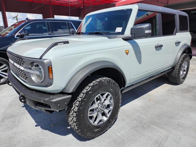 1FMEE5DPXNLB49870 - 2022 FORD BRONCO BAS GRAY photo 2