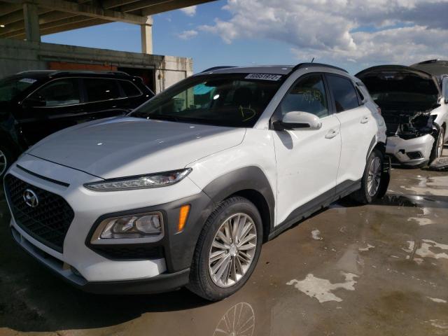 KM8K62AA6JU131434 - 2018 HYUNDAI KONA SEL WHITE photo 2