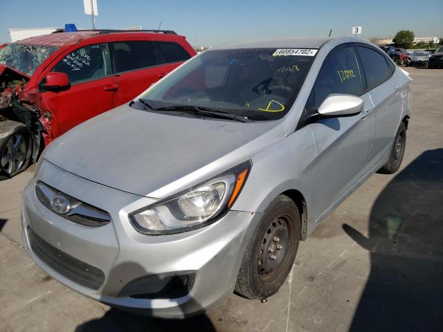 KMHCT4AE6DU560699 - 2013 HYUNDAI ACCENT SILVER photo 2