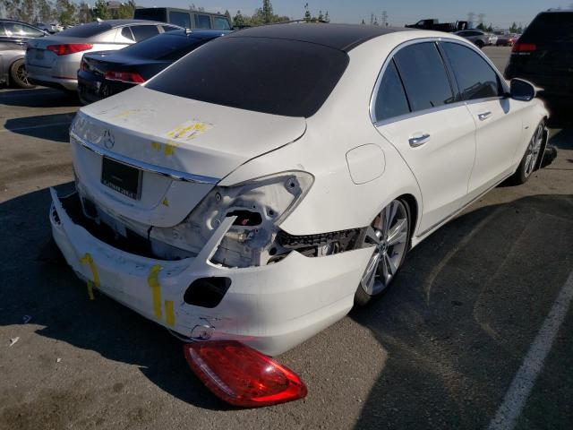 55SWF4HB8JU240386 - 2018 MERCEDES-BENZ C 350E WHITE photo 4