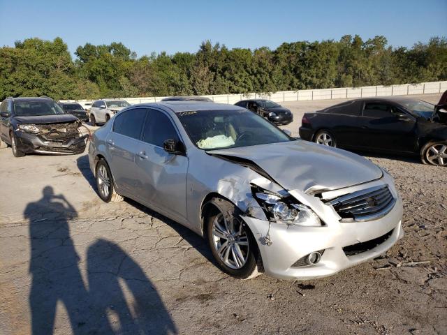 JN1CV6AR0FM650028 - 2015 INFINITI Q40 SILVER photo 1