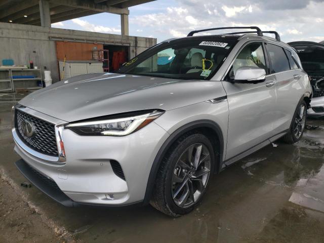 3PCAJ5M32KF144169 - 2019 INFINITI QX50 ESSEN SILVER photo 2