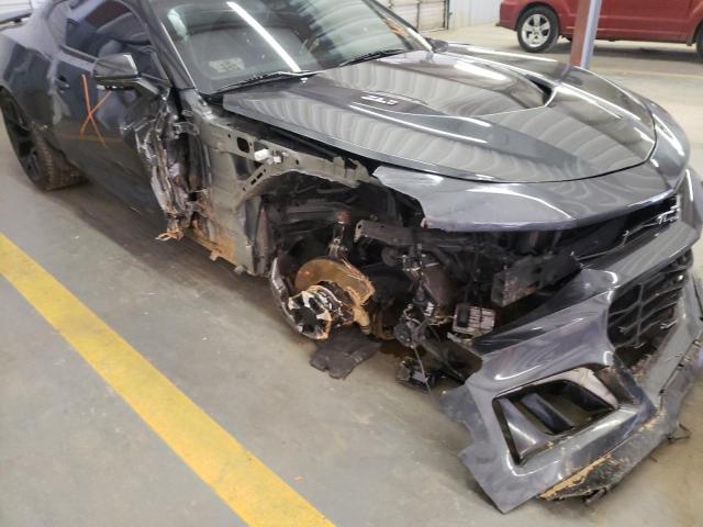 1G1FK1R63H0199132 - 2017 CHEVROLET CAMARO ZL1 石墨色 照片 9