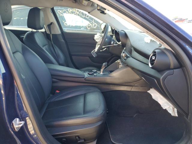 ZARFAEDN4H7555181 - 2017 ALFA ROMEO GIULIA Q4 BLUE photo 5