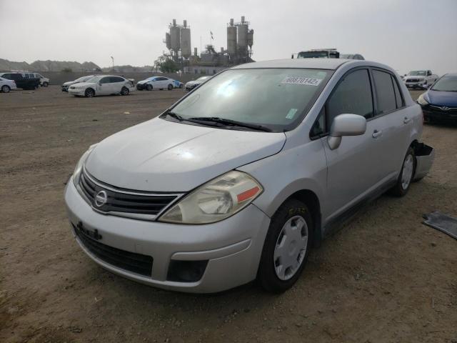 3N1BC1AP3AL383912 - 2010 NISSAN VERSA S SILVER photo 2